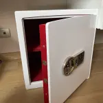 Вскрытие сейфа